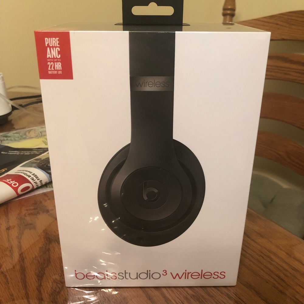 Beats by Dre Studio3 Wireless Headphones